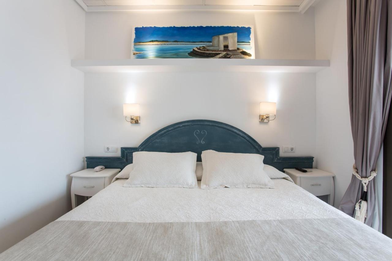 Hotel Bahia La Savina Kültér fotó